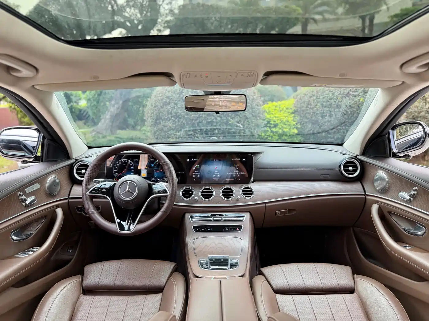 Mercedes-Benz E-Class 2022 E 260 L фото 15