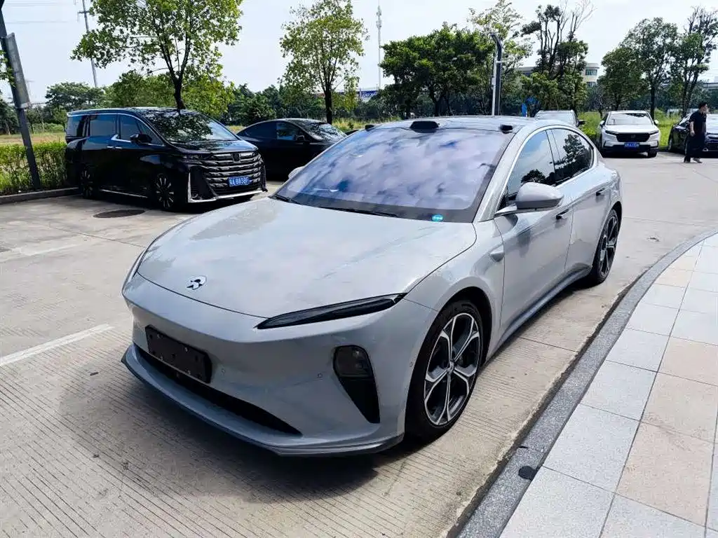 Фото 1 - NIO ET5