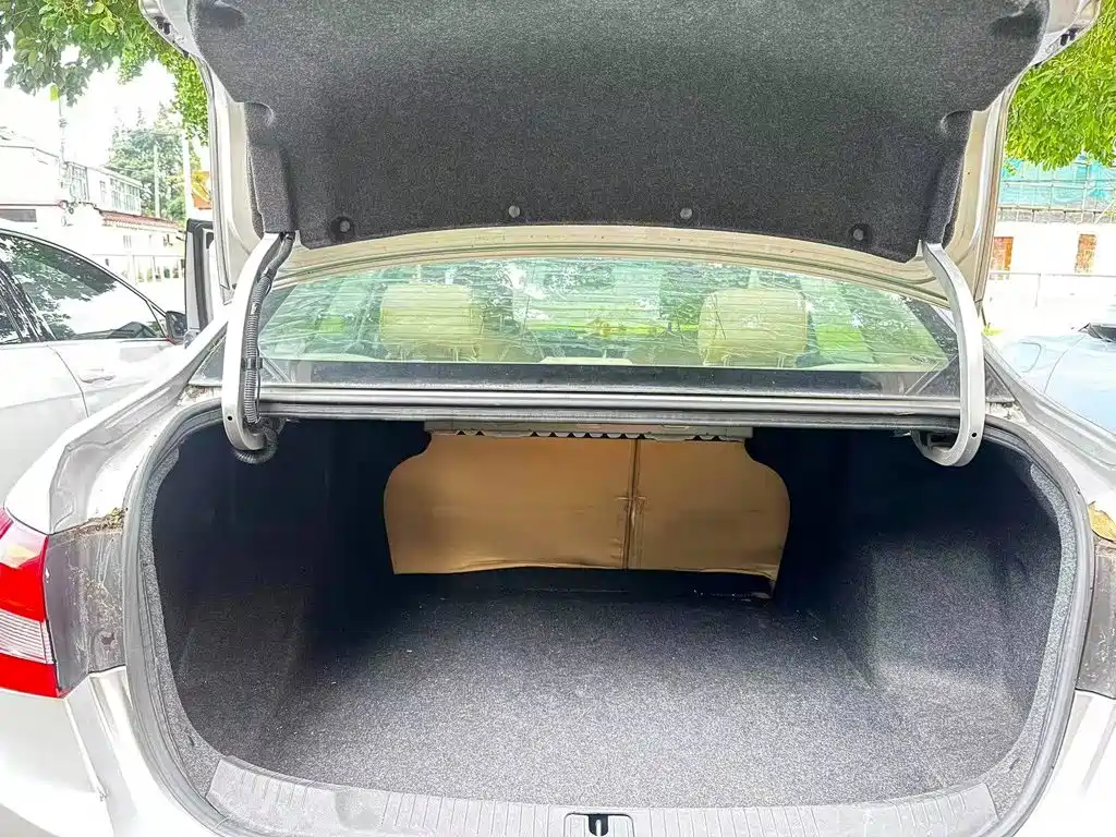 Фото 4 - Buick Excelle