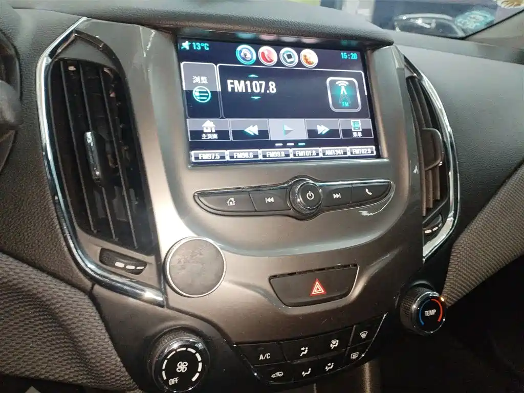 Chevrolet Cruze 2018 Redline 320 Automatic Pioneer Edition фото 12