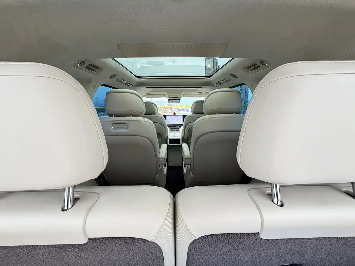 AITO Wenjie AITO M9 2025 Pure Electric Ultra 100kWh 6-Seater фото 19