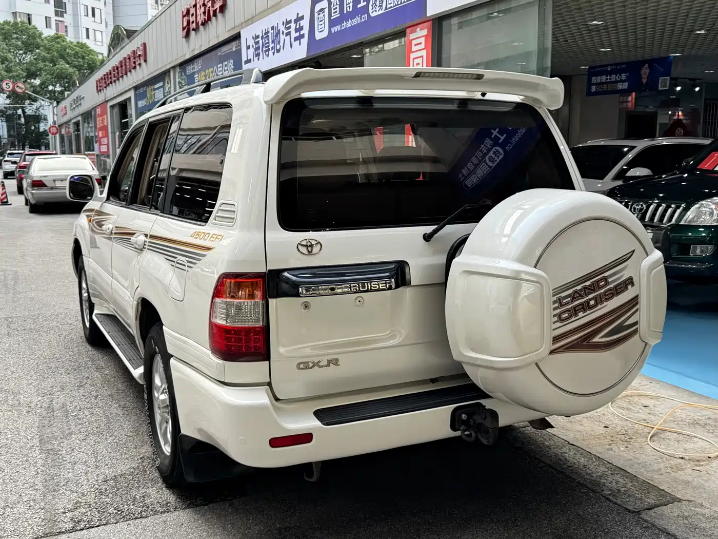 Toyota Land Cruiser (Import) фото 3