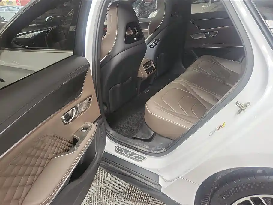 BYD Han 2022 DM-i 121KM Premium Edition фото 11