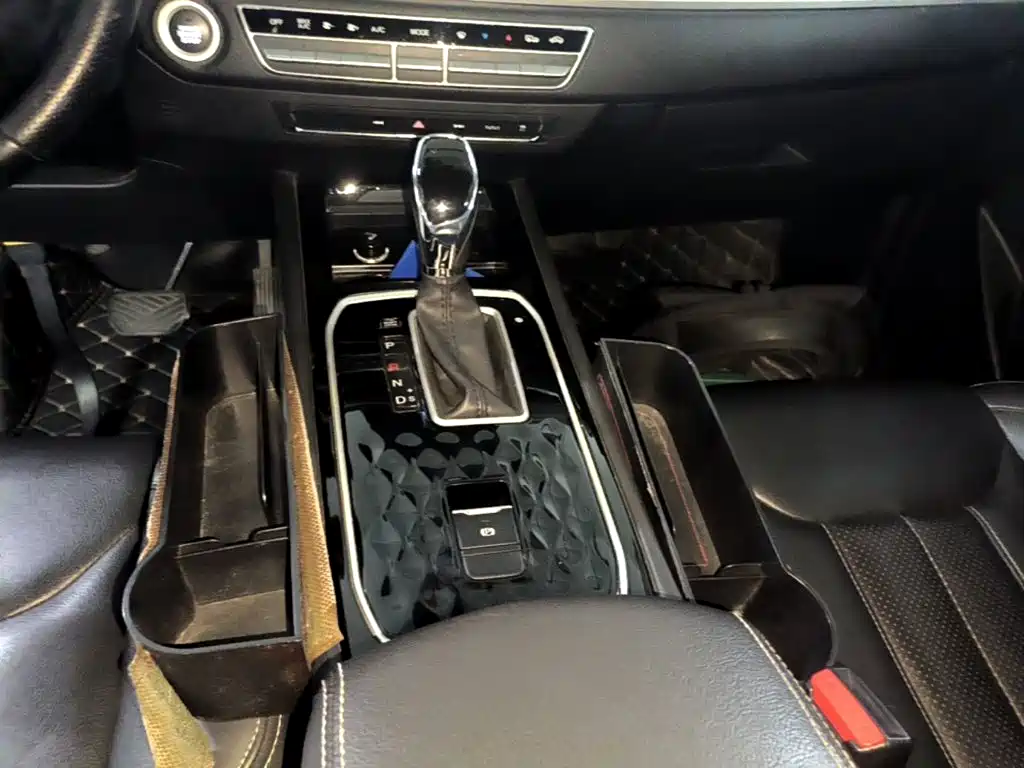 Dongfeng Fengguang Fengguang 580 2020 2020 1.5T CVT Luxury