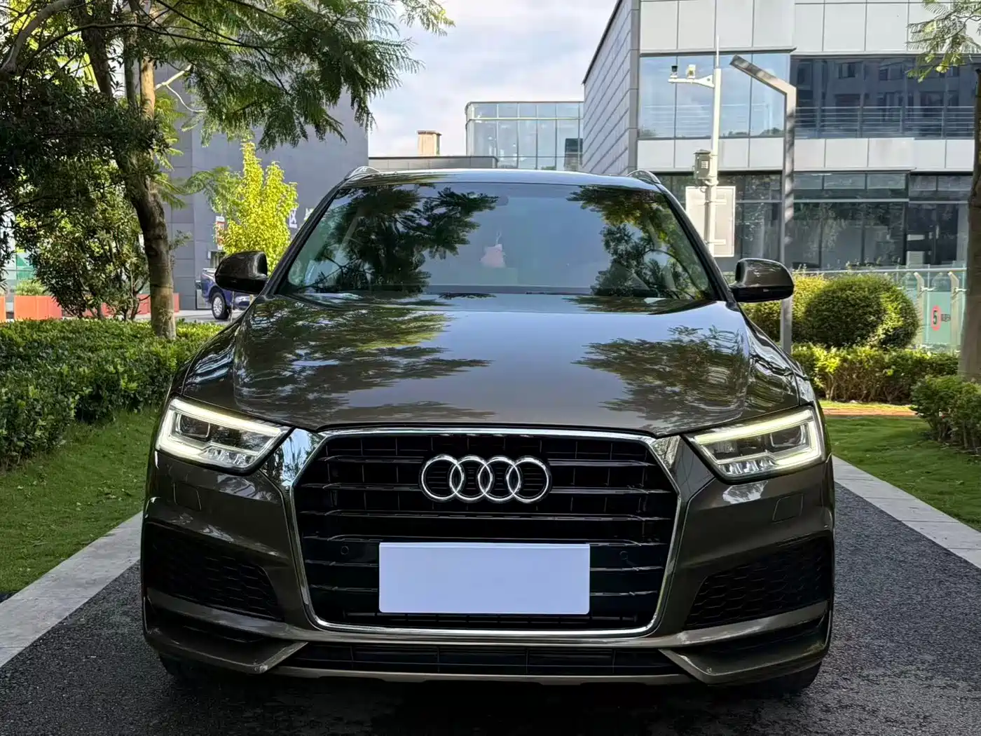 Фото 2 - Audi Q3