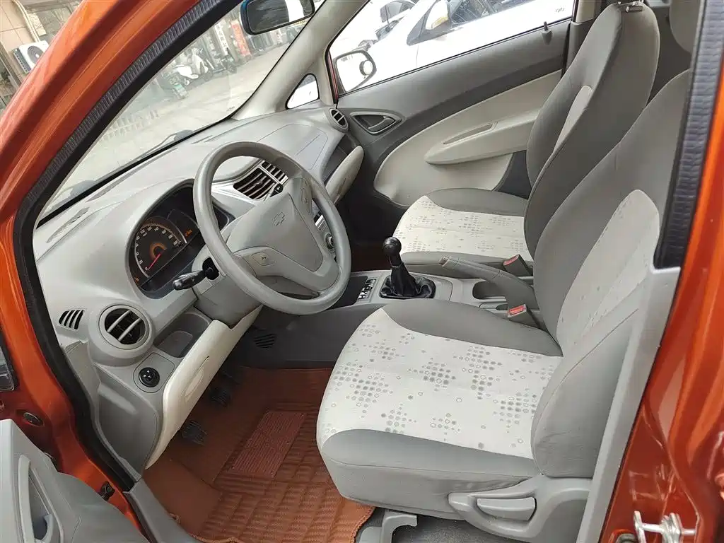 Chevrolet Sail 2013 Sedan 1.2L Manual Fashion Happiness Edition фото 15
