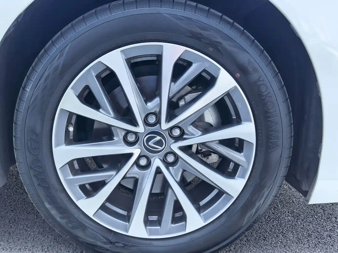 Lexus ES 2025 2025 200 Ultimate Edition