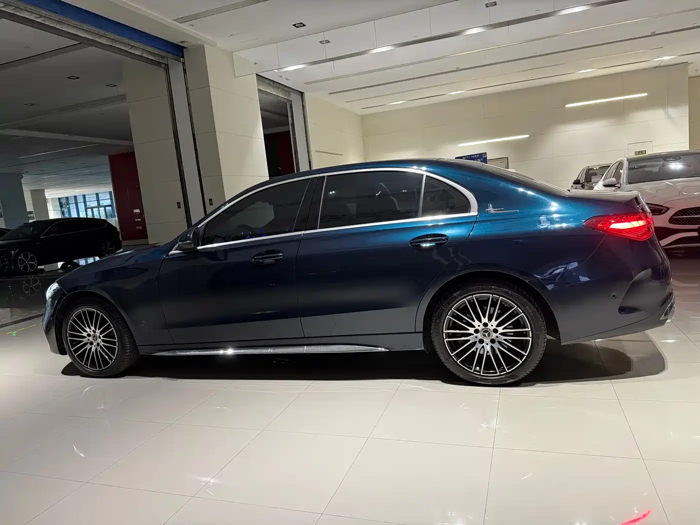 Mercedes-Benz C-Class 2023 Facelift II C 260 L Sport Edition фото 6