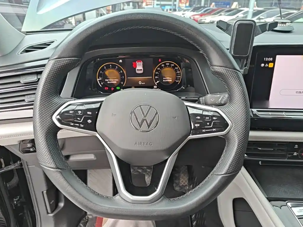 Фото 11 - Volkswagen Teramont