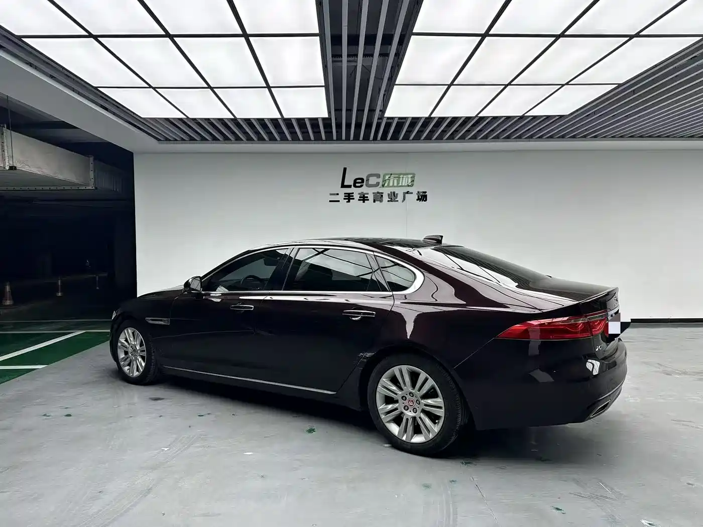 Jaguar XFL 2018 XFL 2.0T 250PS Luxury фото 6