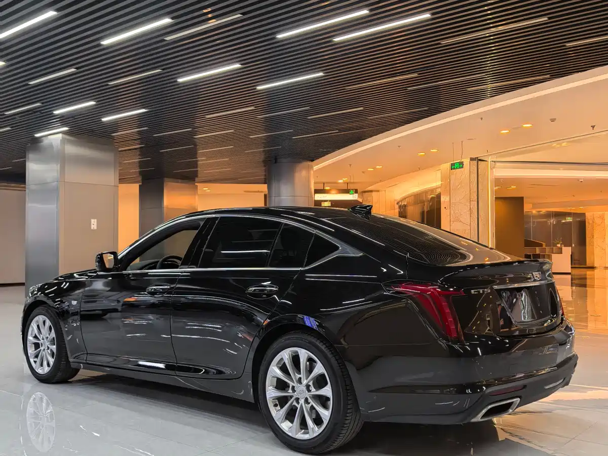 CADILLAC CT5