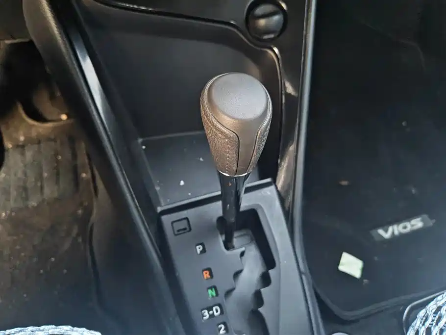 Toyota Vios 2014 1.5L Automatic Wisdom Edition фото 16