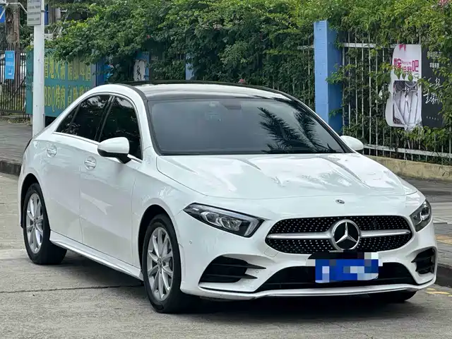 Mercedes-Benz A-Class 2022 Facelift A 200 L Sport Sedan Fashion Style — фото 3