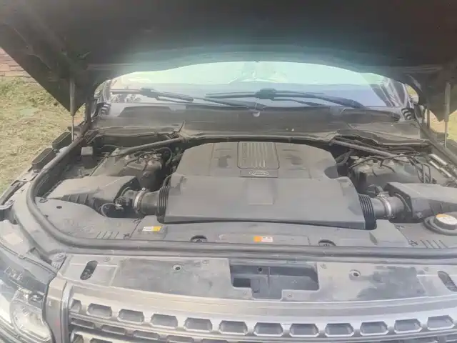 Land Rover Range Rover 2017 3.0 SC V6 Vogue — фото 3