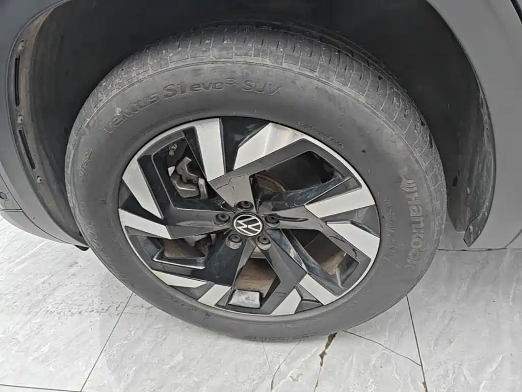 Фото 23 - Volkswagen Teramont