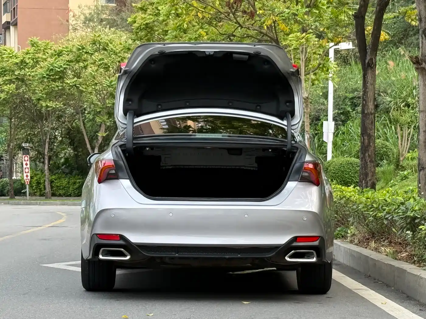 Toyota Avalon 2019 2.0L Luxury Edition (China VI) фото 14