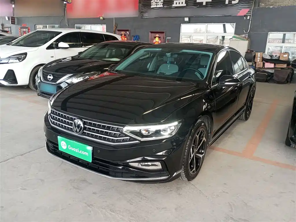 Volkswagen Magotan 2023 2 Million Units Anniversary Edition 330TSI DSG Leading Type