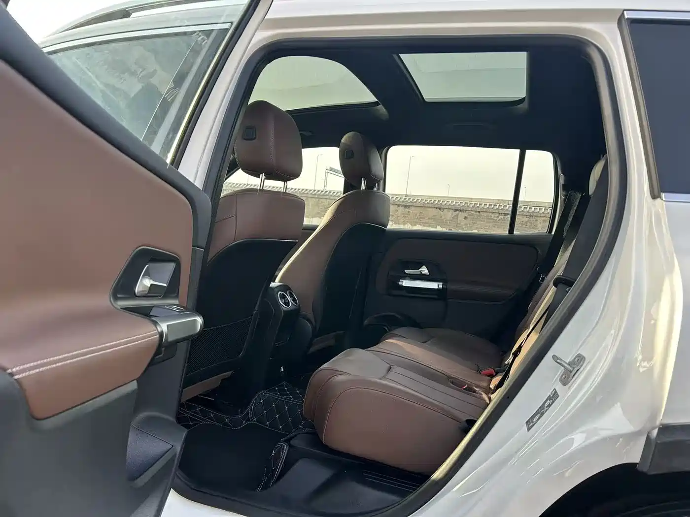 Mercedes-Benz GLB 2024 GLB 200 Fashion фото 5