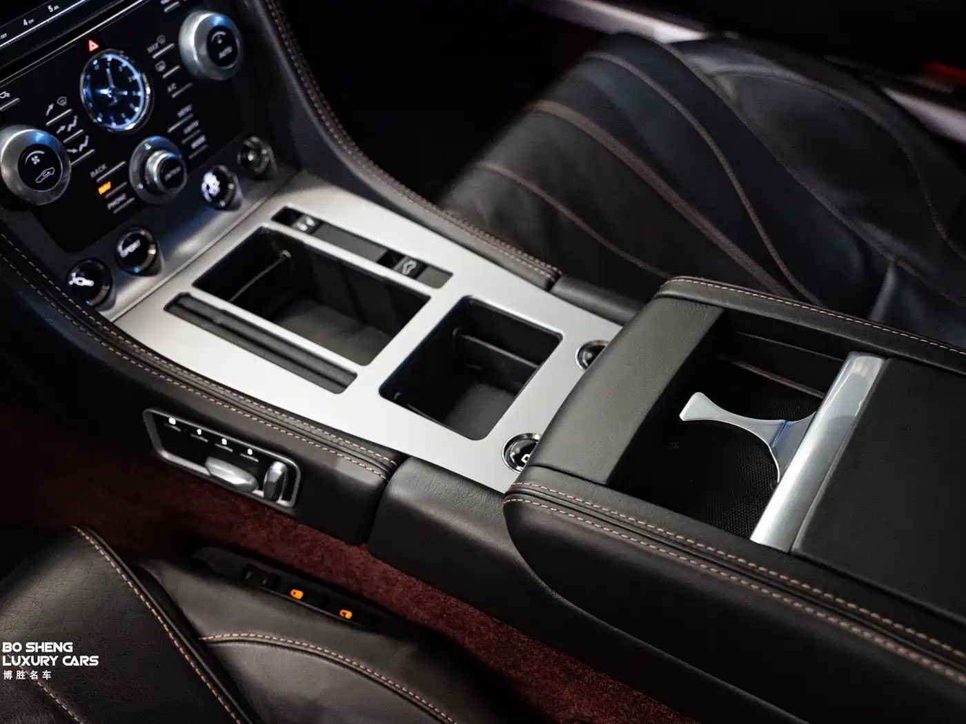 Aston Martin Virage 2012 6.0 Coupe фото 33