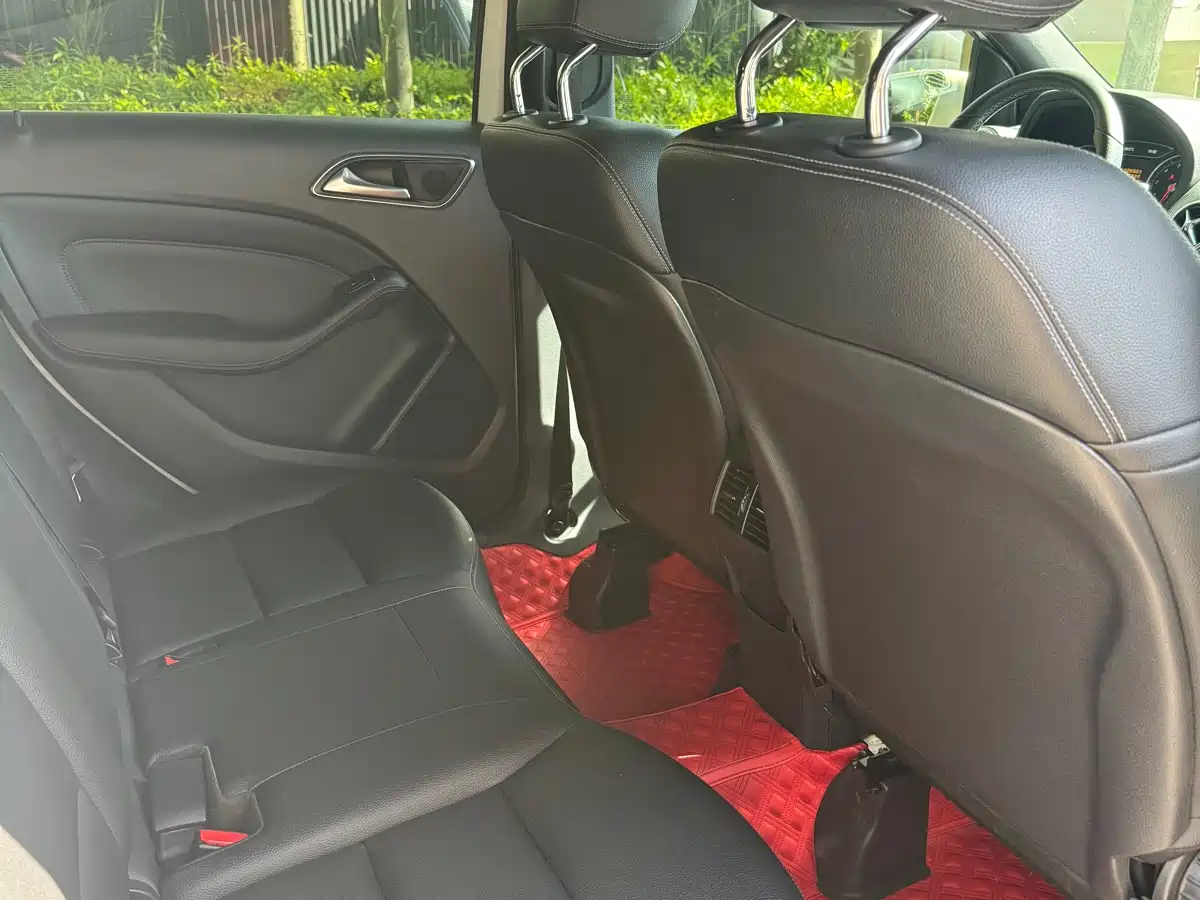 Mercedes-Benz B-Class 2017 B 200 Dynamic фото 6
