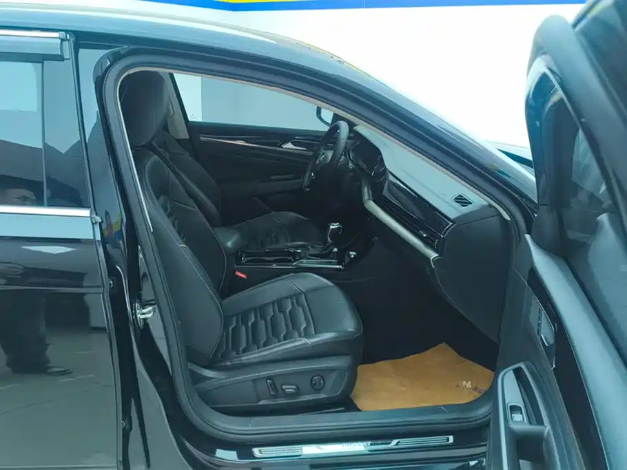 Volkswagen Passat 2020 330TSI Elite Edition China VI фото 8