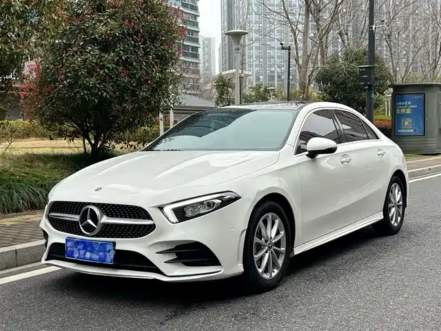 MERCEDES-BENZ A CLASS