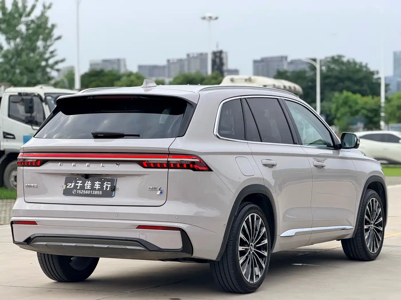 Geely Xingyue L 2024 1.5T Tiāngōng Edition фото 6