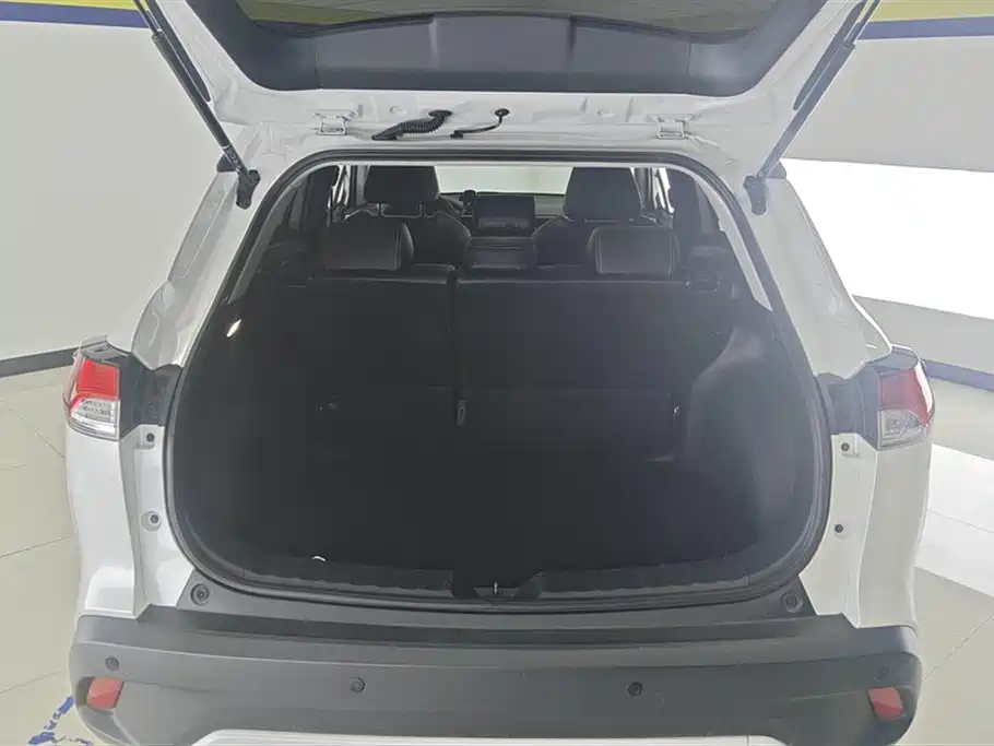 Toyota Corolla Cross 2022 2.0L Elite Edition фото 4