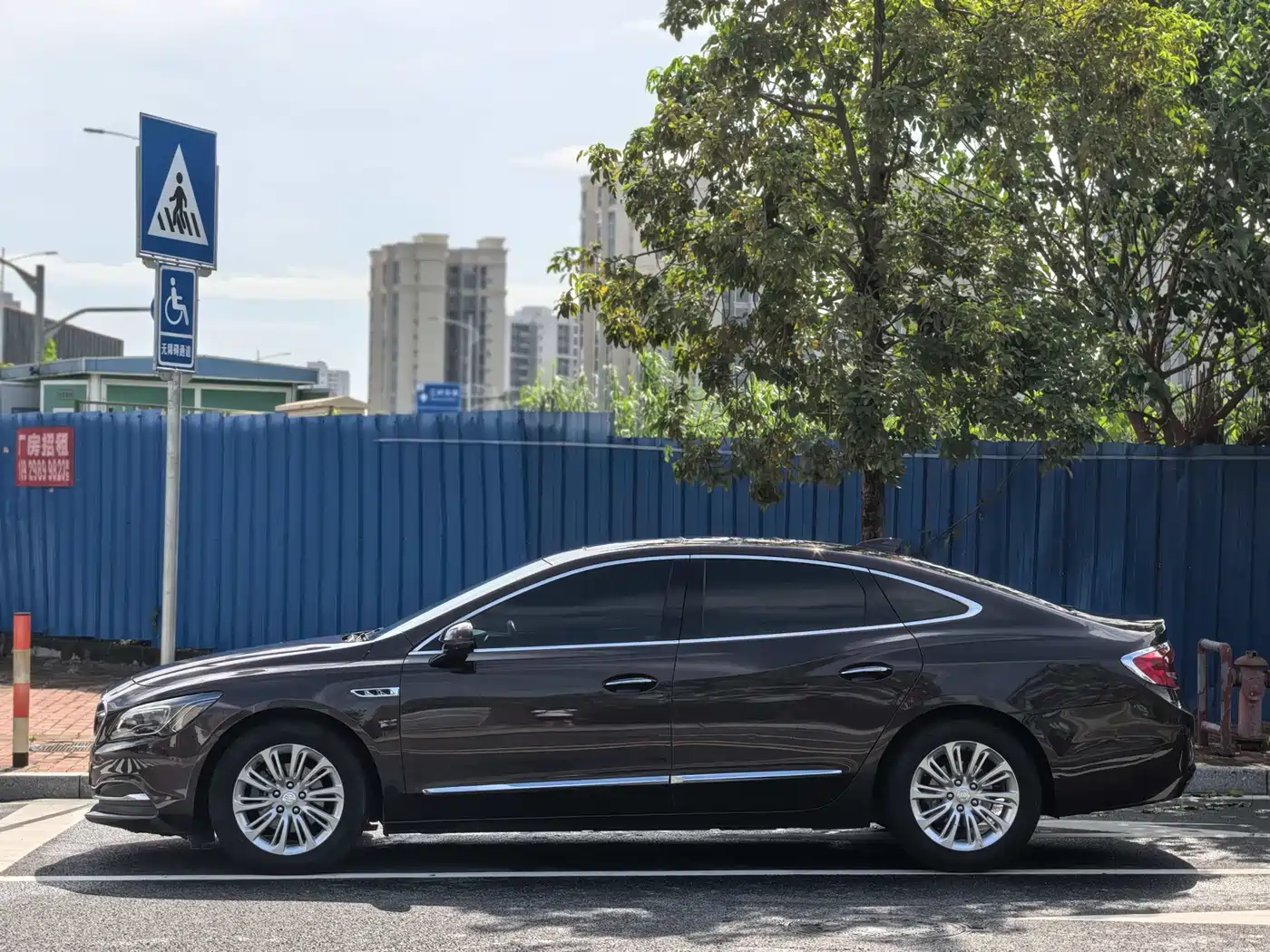 Buick LaCrosse 2018 Model 20T Luxury Edition фото 4