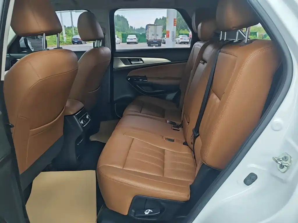Changan CS95 2017 2017 2.0T FWD Zhiyuan Edition