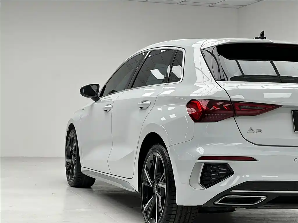Audi A3 2023 Sportback 35 TFSI Fashion Sport фото 9