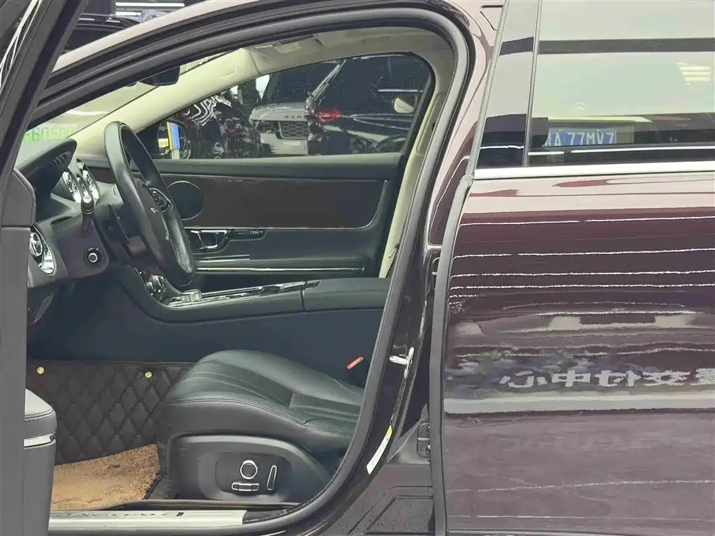 Jaguar XJ 2018 XJL 3.0 SC 2WD Elegant Business Edition фото 6