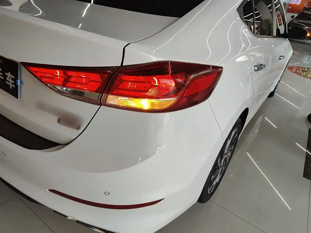 Hyundai Elantra 2019 1.4T Dual-clutch XuanDong·Vitality Type фото 8