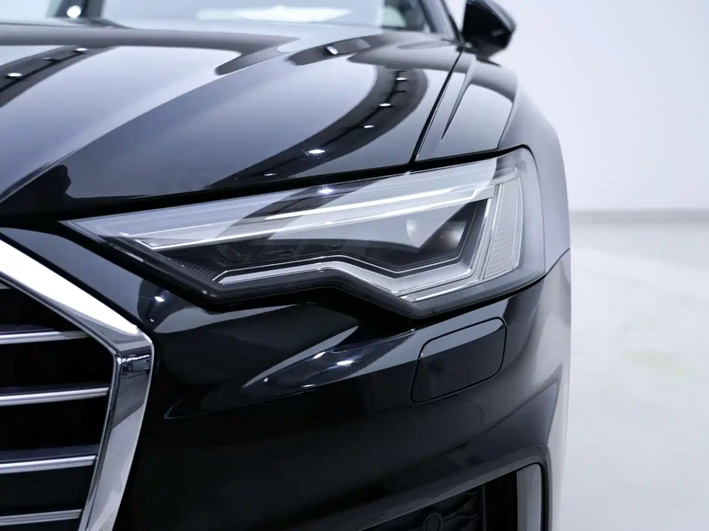 Audi A6L 2021 40 TFSI Luxury Sport фото 9