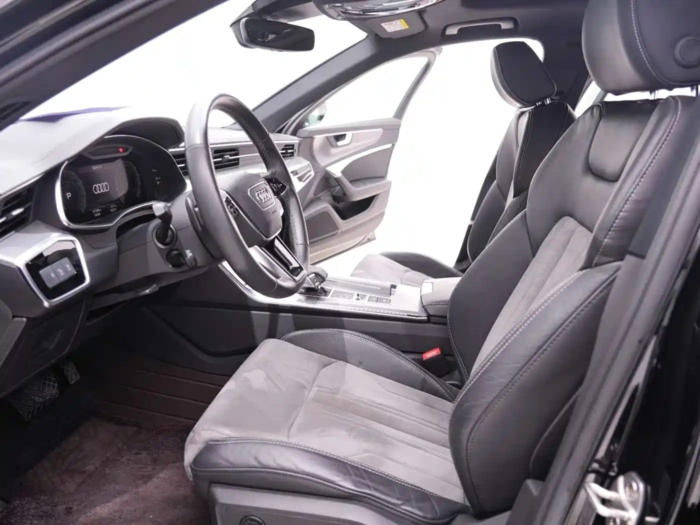 Audi A6L 2021 40 TFSI Luxury Sport фото 19