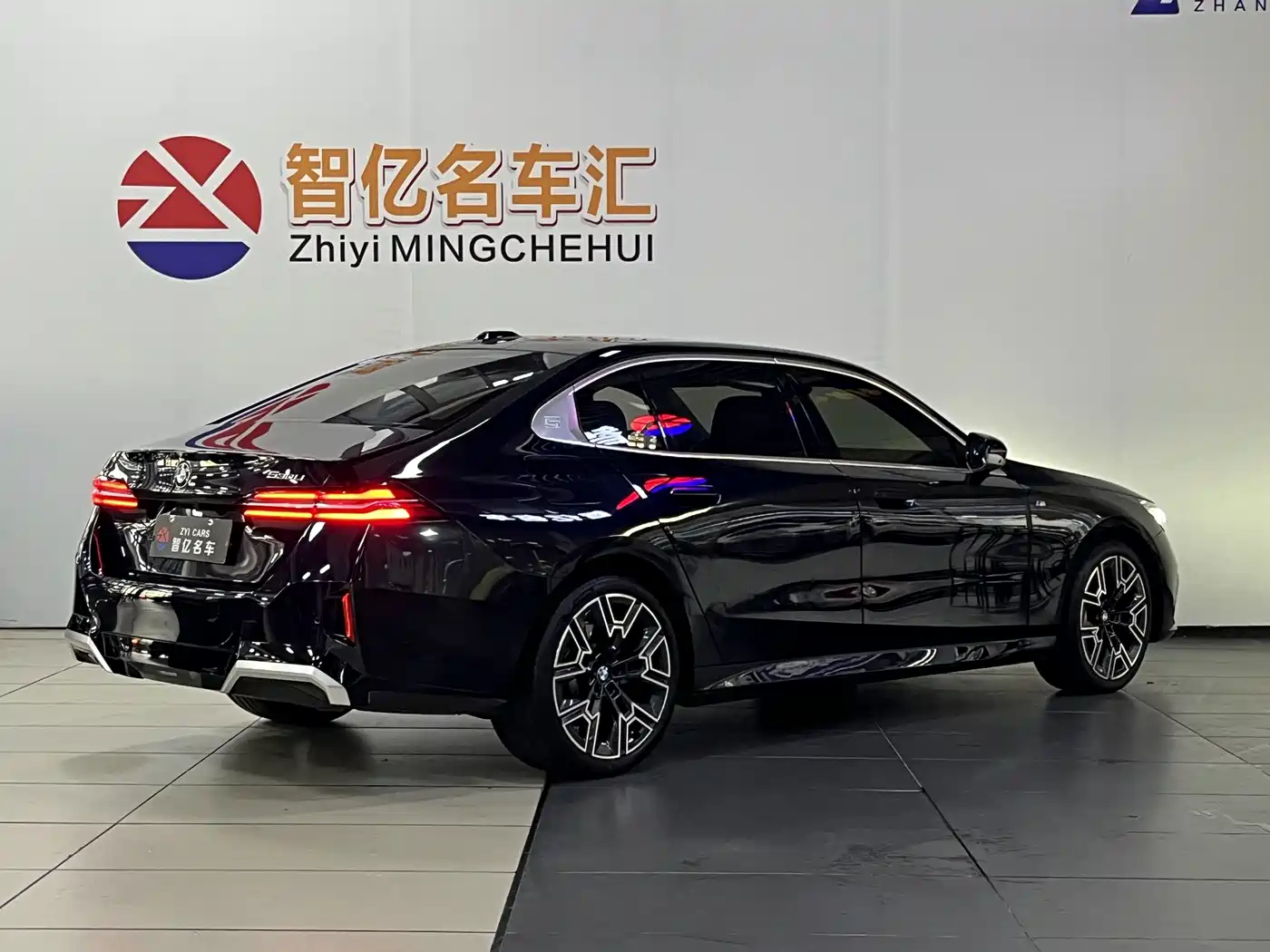 BMW 5 Series, миниатюра 4