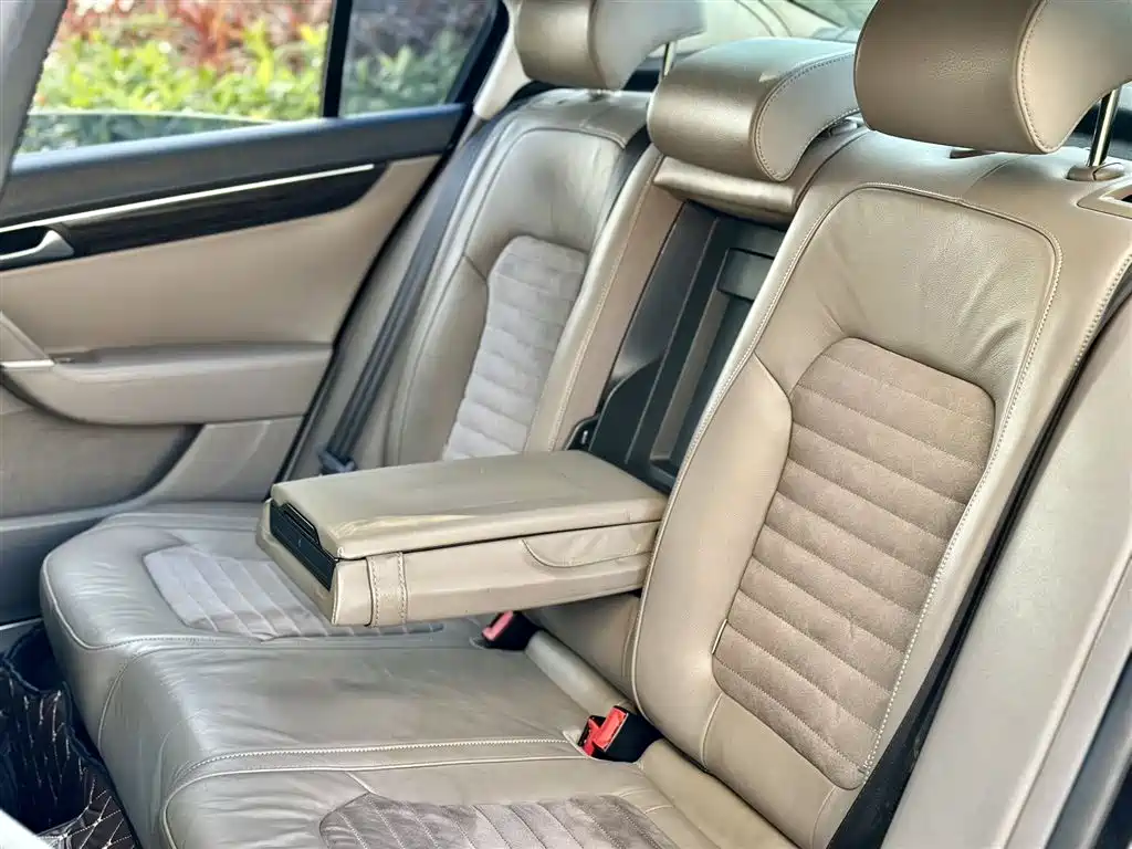 Volkswagen Magotan 2012 1.8TSI Premium фото 6