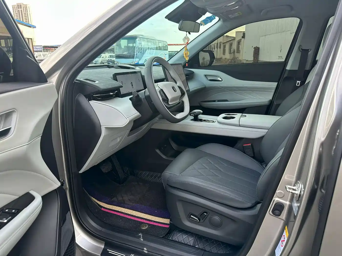 Changan UNI-Z New Energy 2025 2024 Blue Whale iDD 125km Surpassing Edition