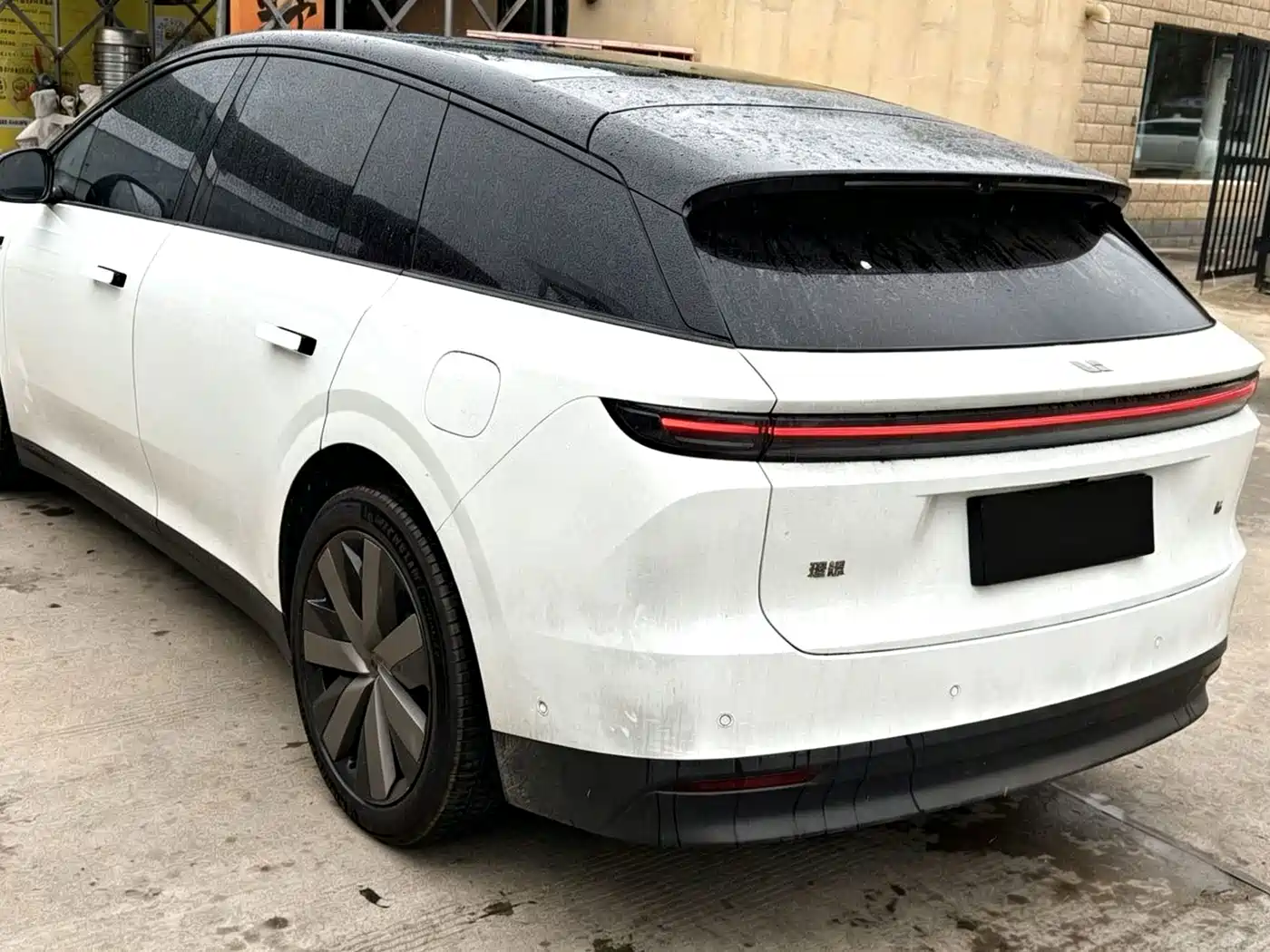 Li Auto i6 2026 2025 2WD Base Model