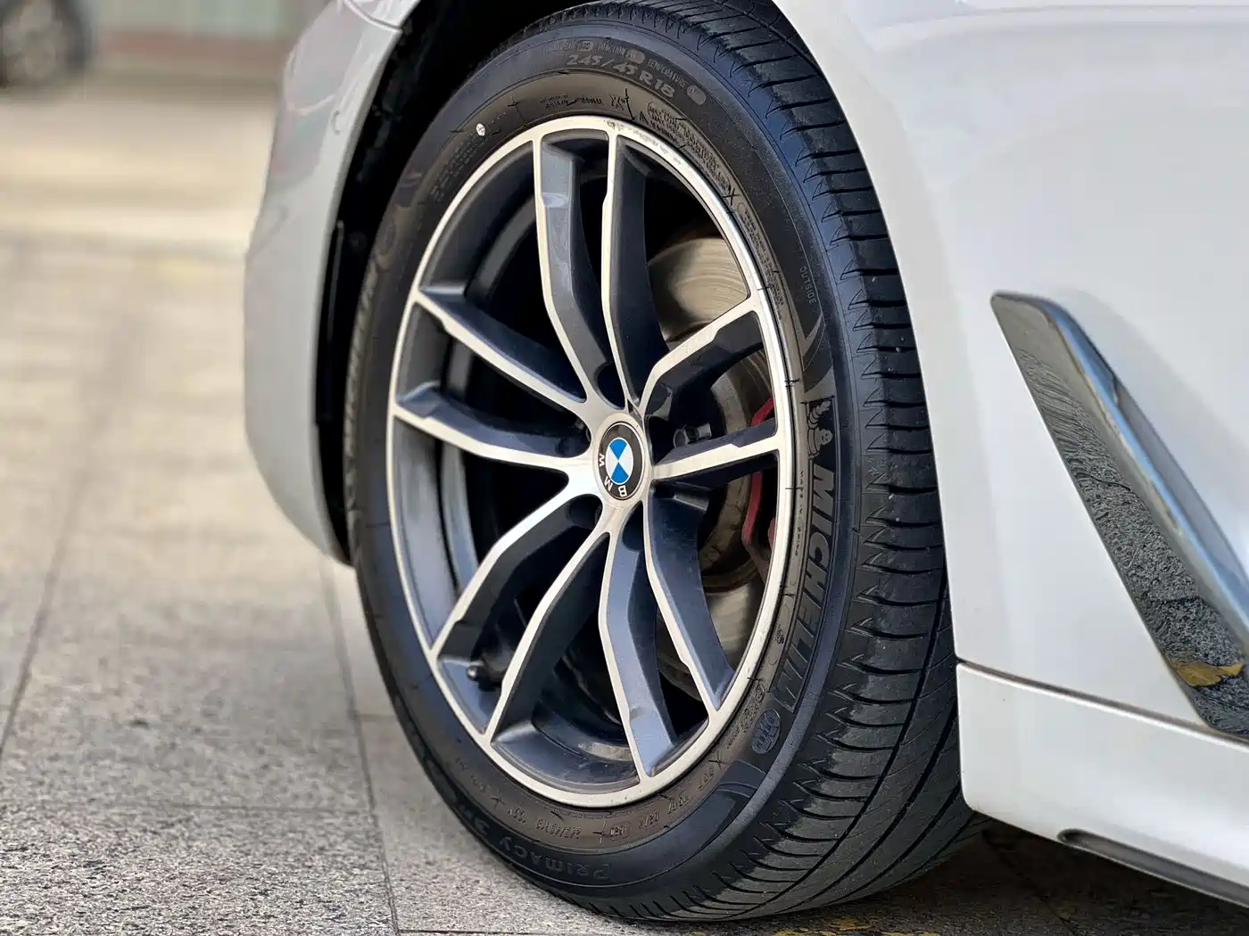 BMW 5 Series 2018 525Li M Sport Package фото 12