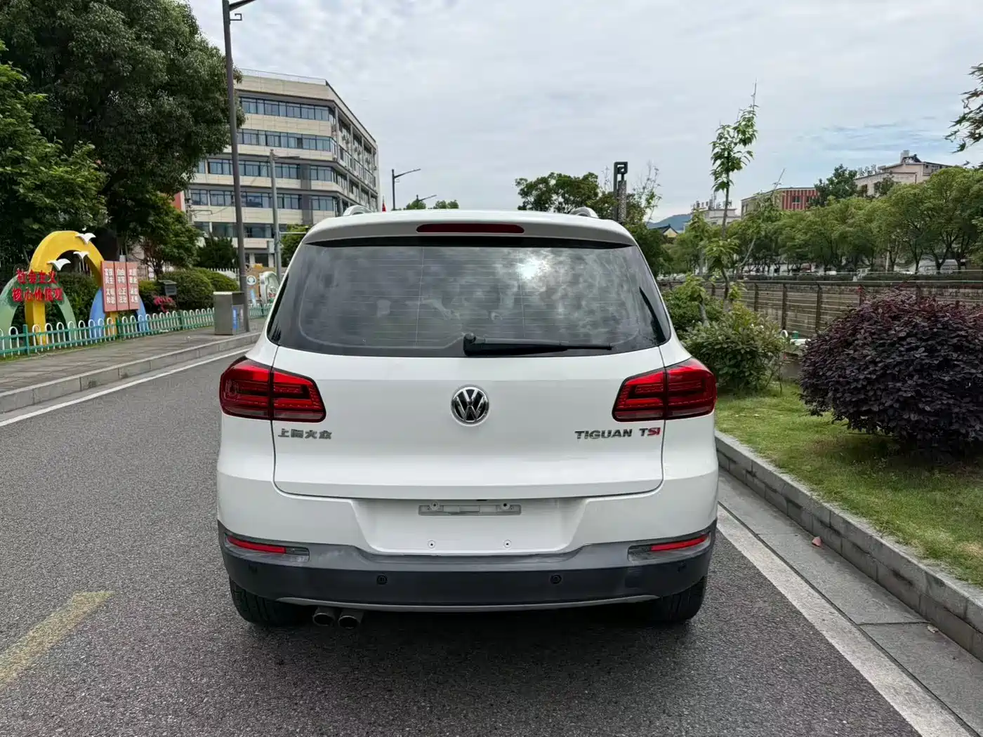 Volkswagen Tiguan 2015 1.8TSI Automatic 2WD Highline фото 4