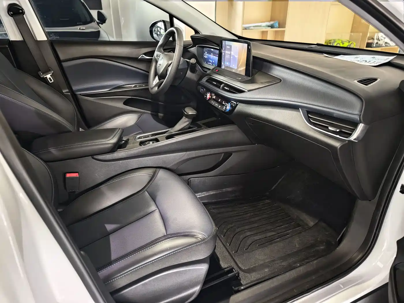 Buick Velite 6 2024 Model 430km Premium Edition фото 11