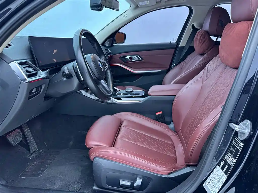 BMW 3 Series 2023 320Li M Sport Package фото 10