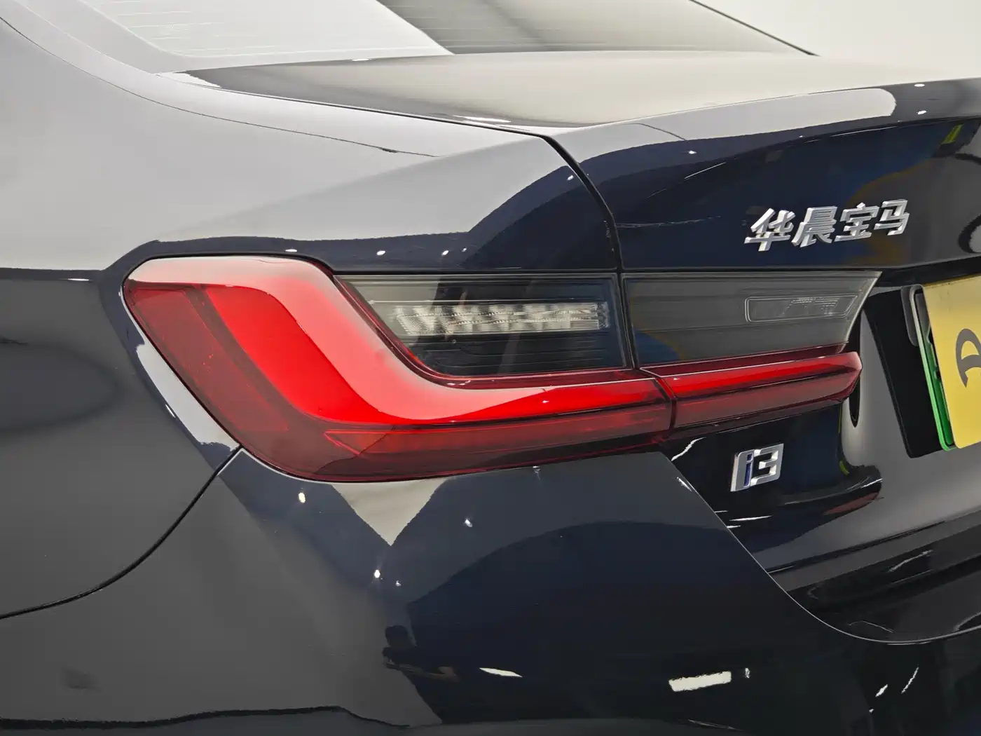 BMW i3 2022 eDrive 35 L фото 13