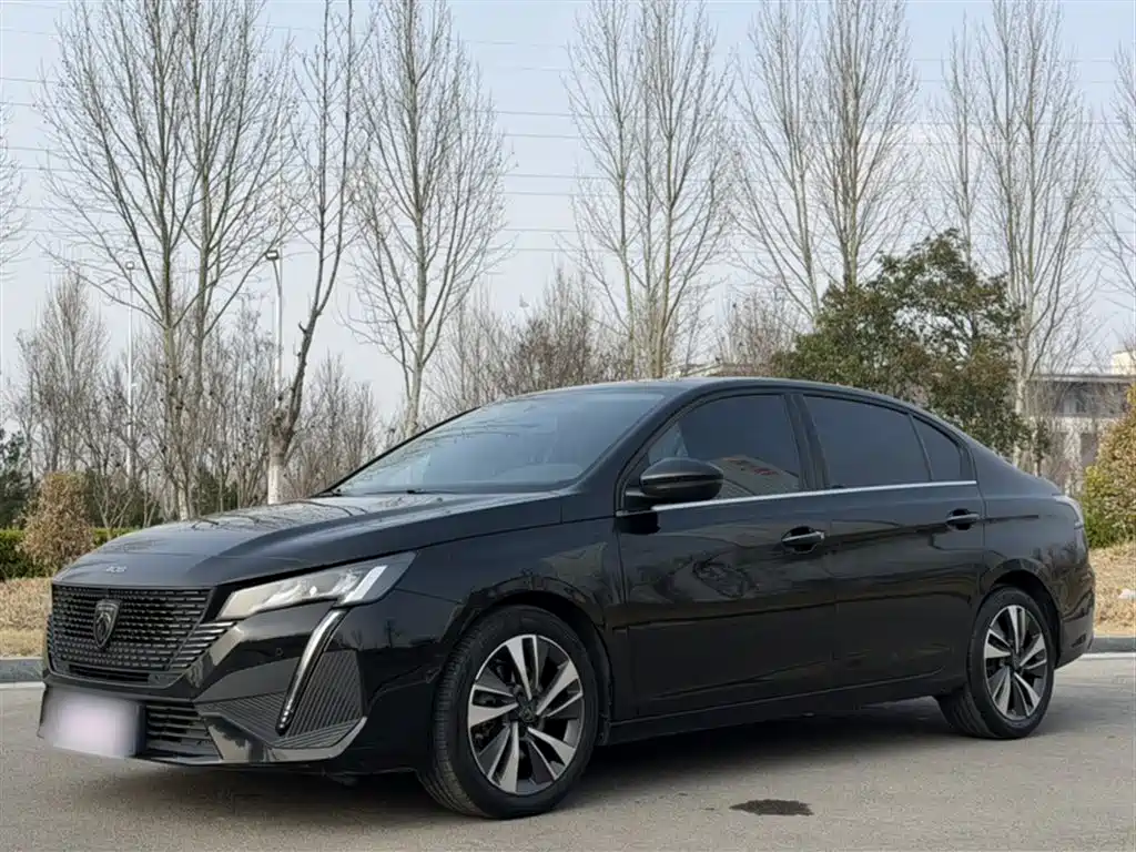 Peugeot 408 2022 1.6T Light Chaser Edition