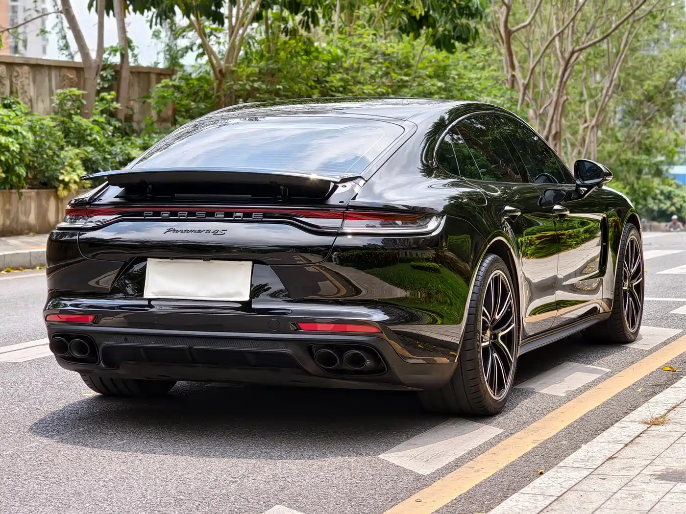 PORSCHE PANAMERA