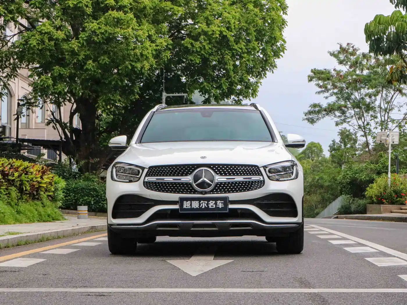 Mercedes-Benz GLC 2020 GLC 260 L 4MATIC Luxury фото 3