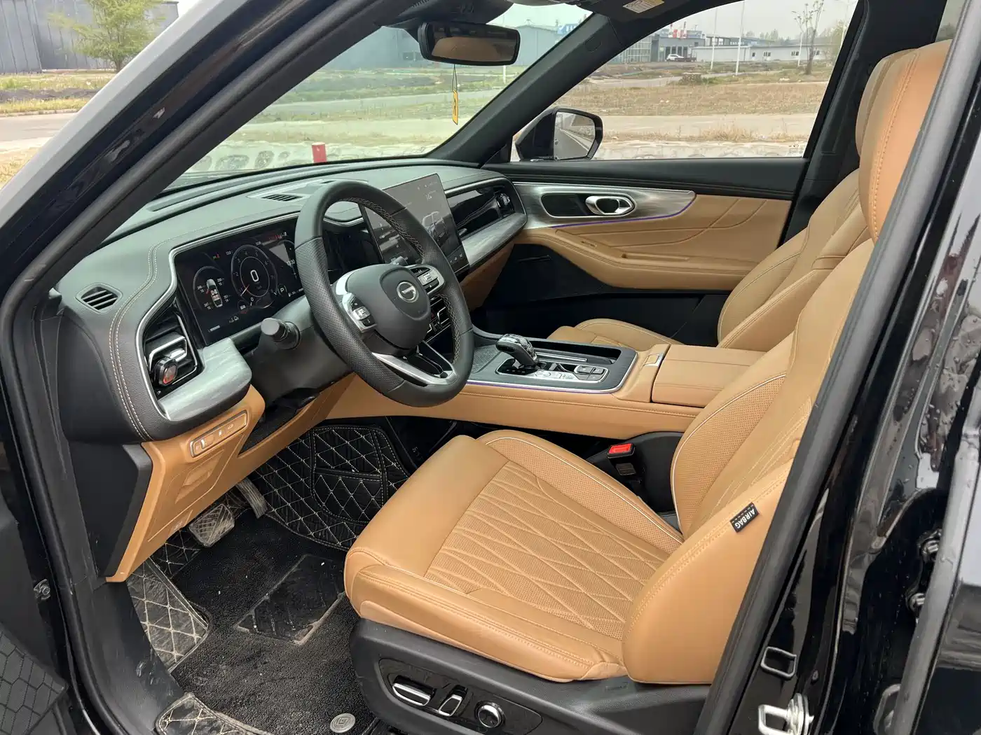 GAC Trumpchi Trumpchi GS8 2025 Pilot Series 2.0TGDI 2WD Luxury Edition 5-seater фото 9