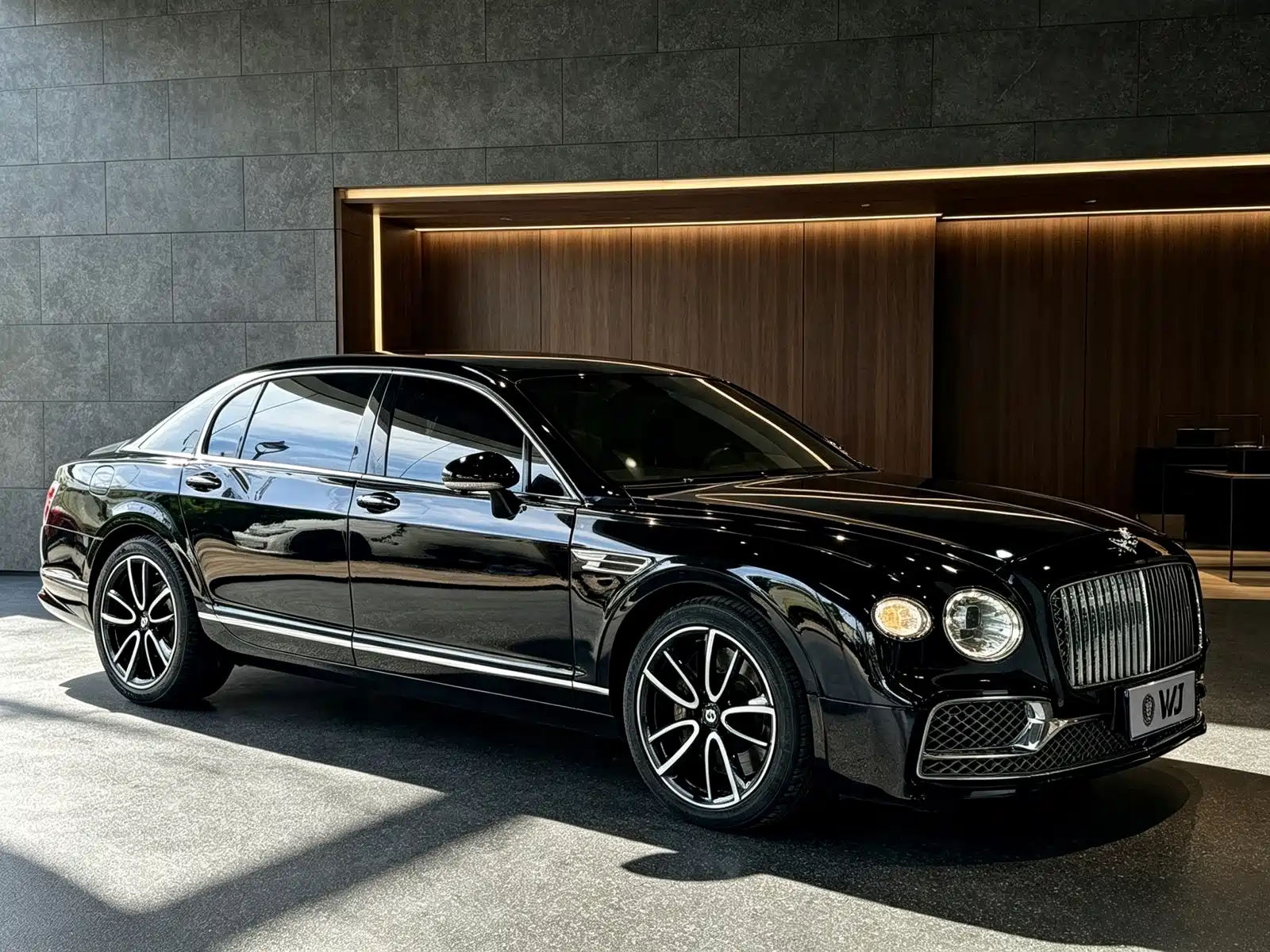 Фото 3 - Bentley Flying Spur