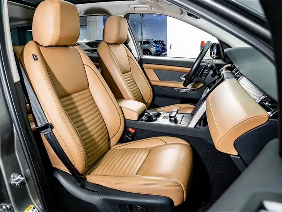 Land Rover Discovery Sport 2024 Luxury Custom Edition фото 20